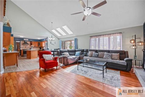 176 Stonehill Road Freehold Twp NJ 07728