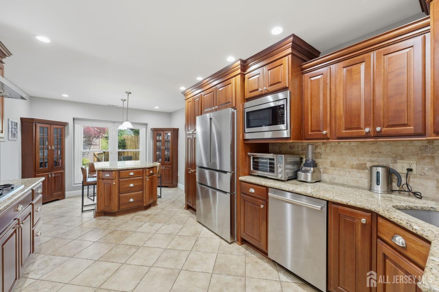 208 Hidden Hollow Court Edison NJ 08820