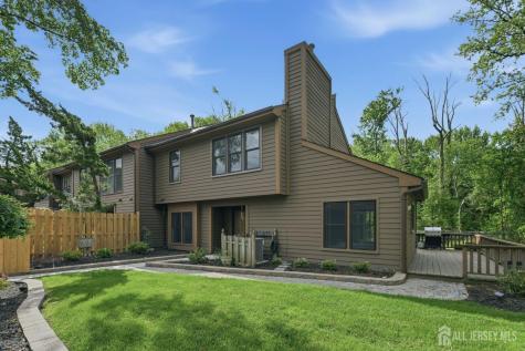 208 Hidden Hollow Court Edison NJ 08820