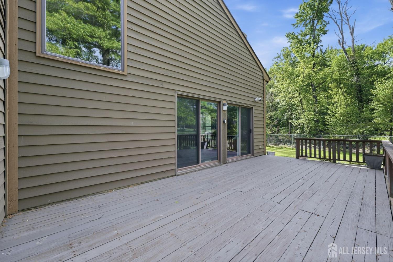 208 Hidden Hollow Court Edison NJ 08820