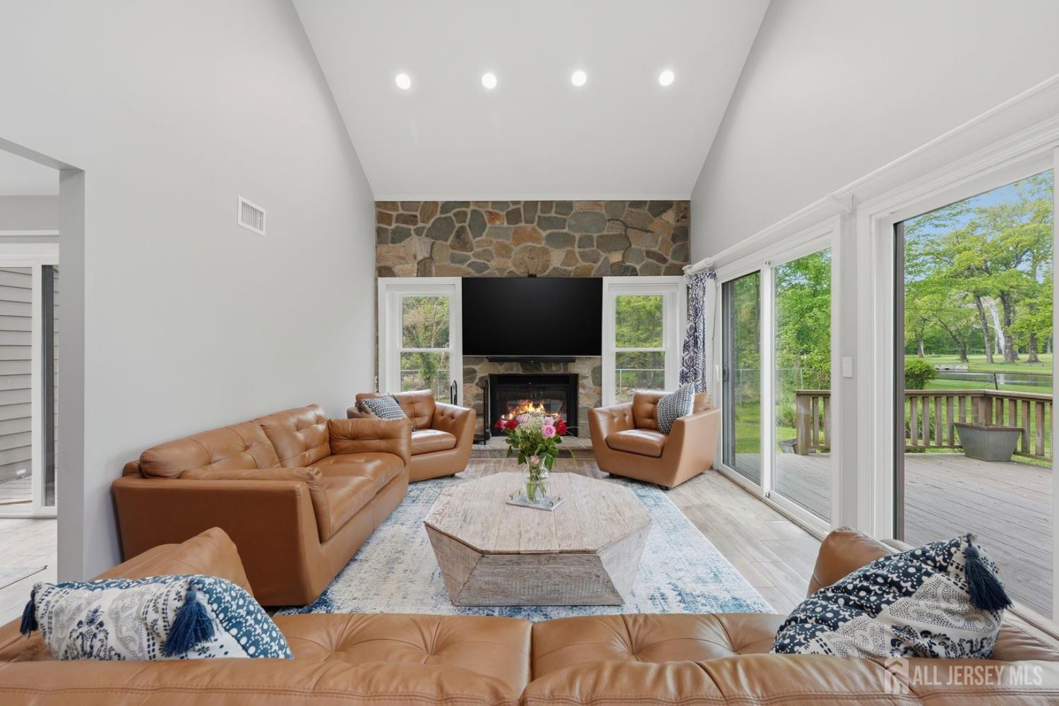 208 Hidden Hollow Court Edison NJ 08820