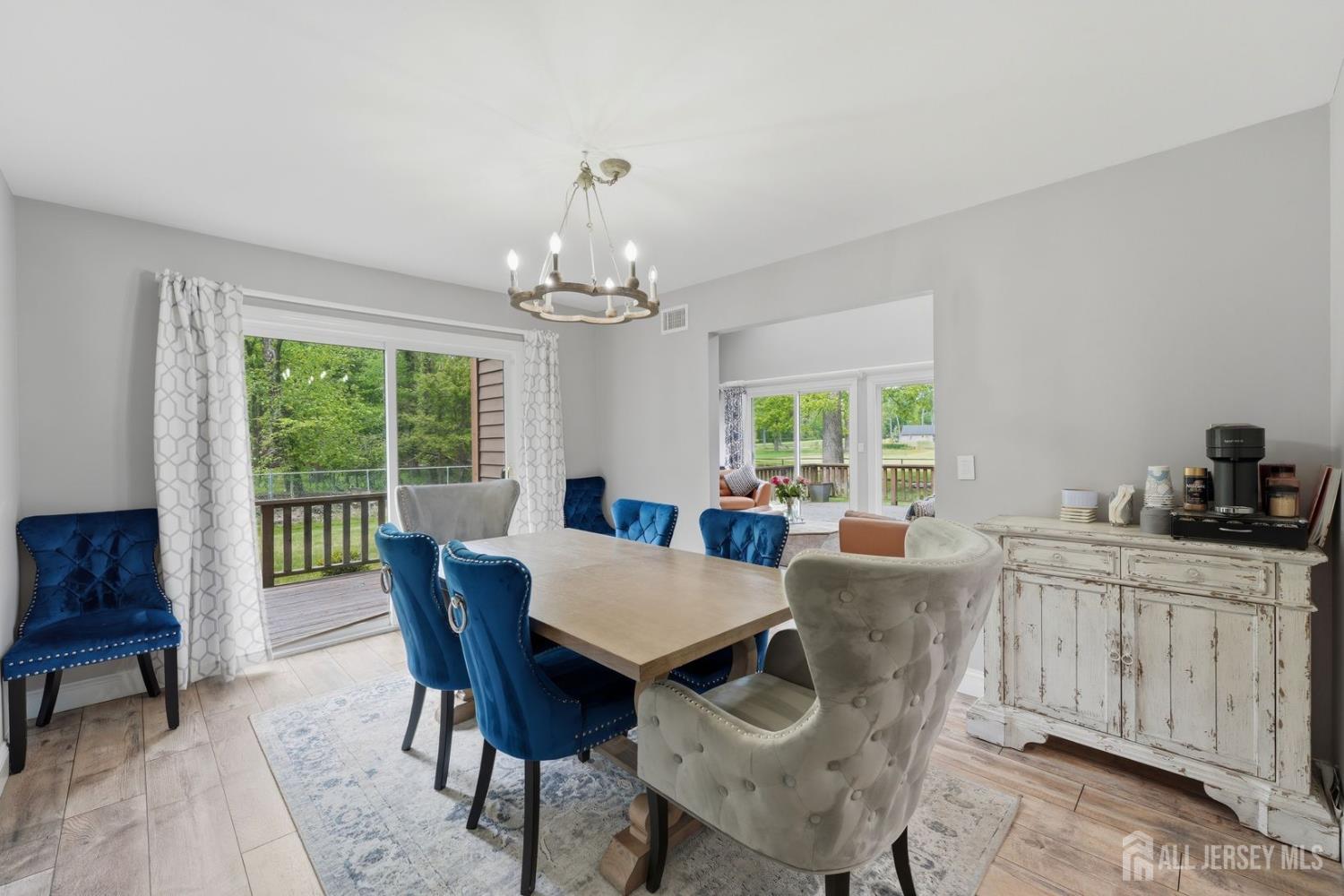 208 Hidden Hollow Court Edison NJ 08820