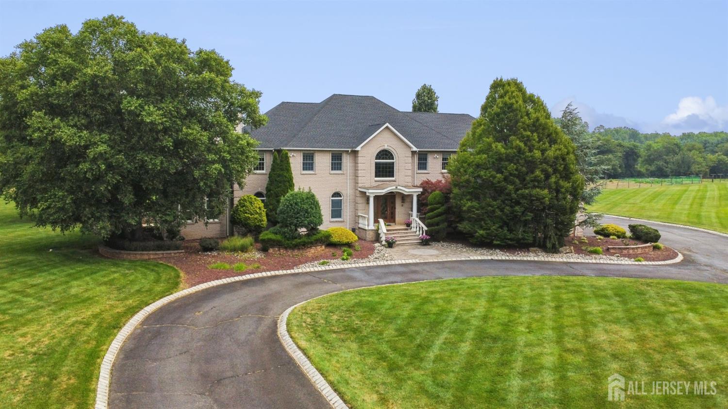 42 Indian Path Monroe NJ 08831