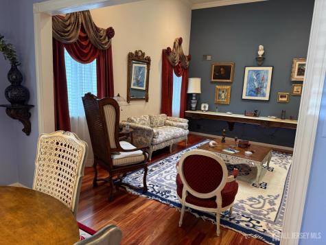 8 Wakefield Court Monroe NJ 08831