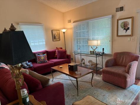 8 Wakefield Court Monroe NJ 08831