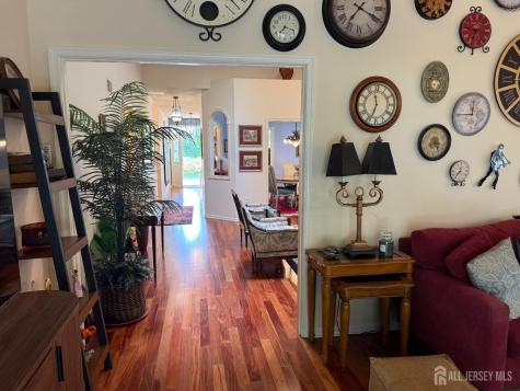 8 Wakefield Court Monroe NJ 08831