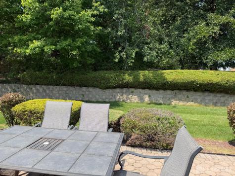8 Wakefield Court Monroe NJ 08831