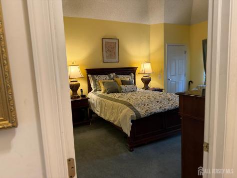 8 Wakefield Court Monroe NJ 08831
