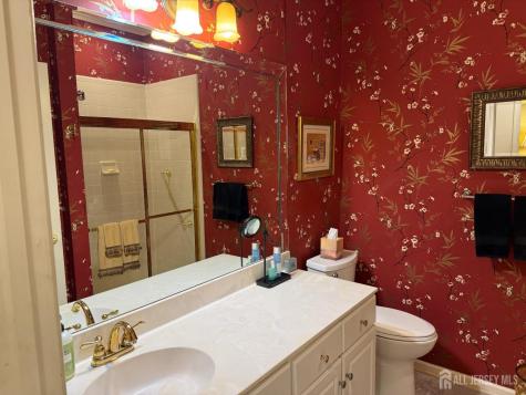 8 Wakefield Court Monroe NJ 08831