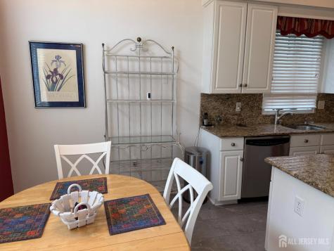8 Wakefield Court Monroe NJ 08831