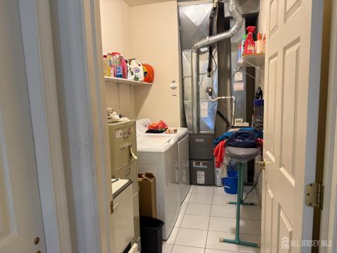 8 Wakefield Court Monroe NJ 08831