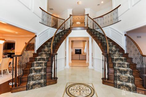 10 Raker Court Hillsborough NJ 08844