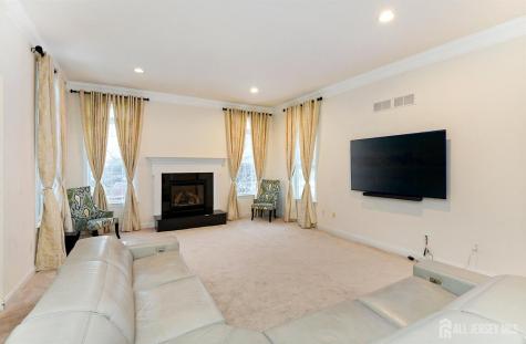 10 Raker Court Hillsborough NJ 08844