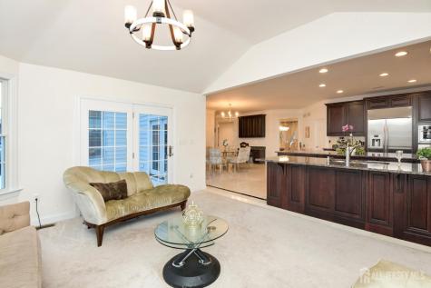 10 Raker Court Hillsborough NJ 08844