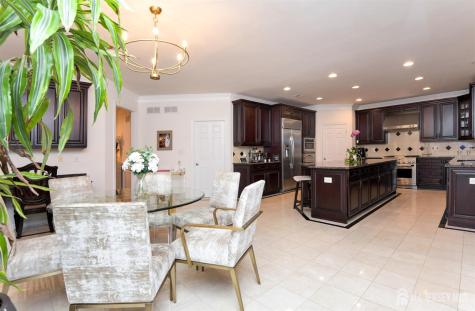 10 Raker Court Hillsborough NJ 08844