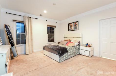 10 Raker Court Hillsborough NJ 08844
