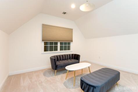 10 Raker Court Hillsborough NJ 08844