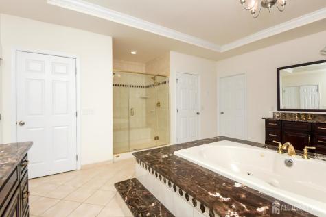 10 Raker Court Hillsborough NJ 08844