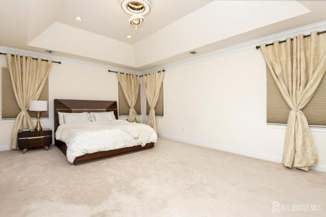 10 Raker Court Hillsborough NJ 08844