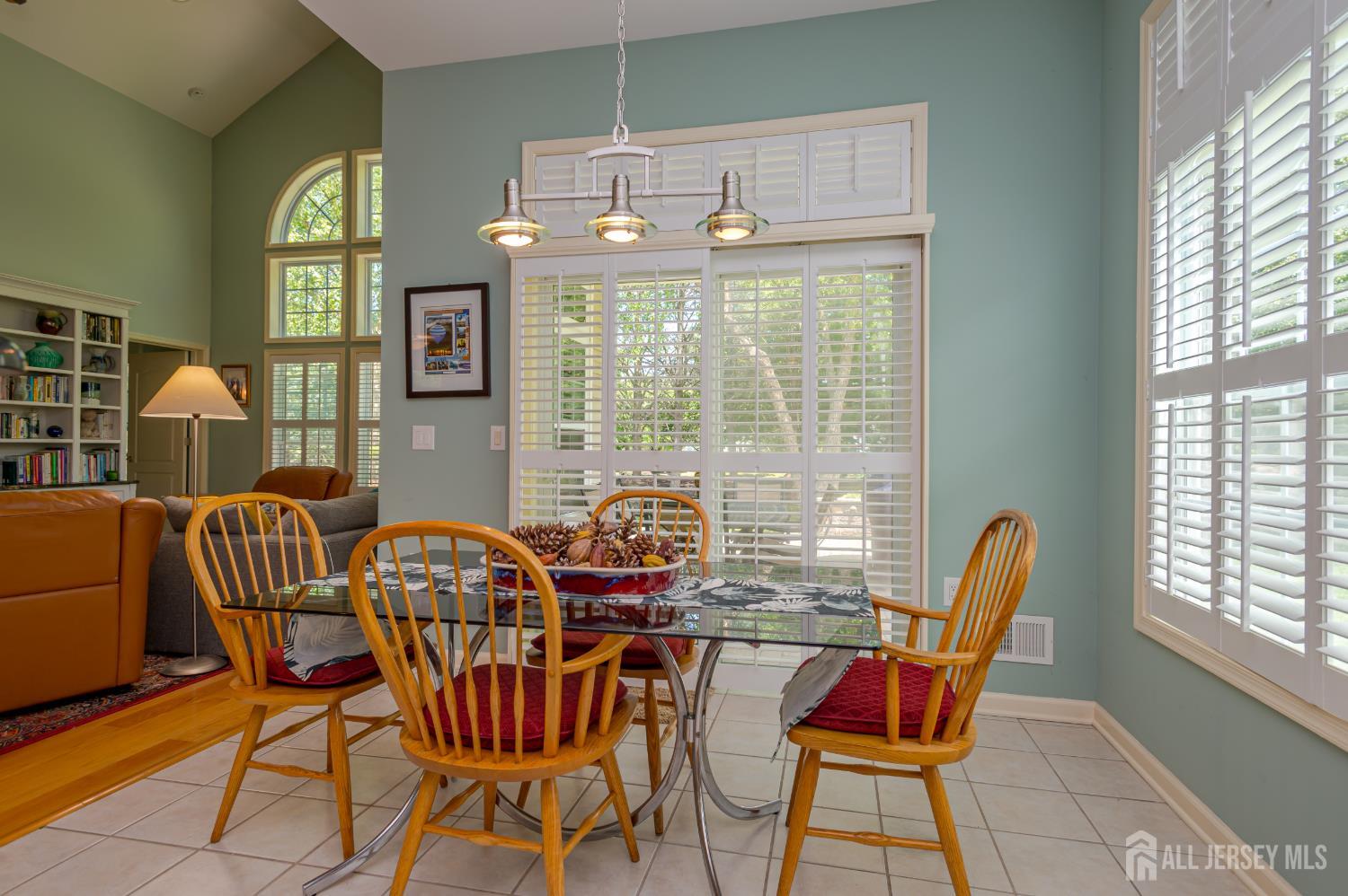 9 Monarch Road Monroe NJ 08831