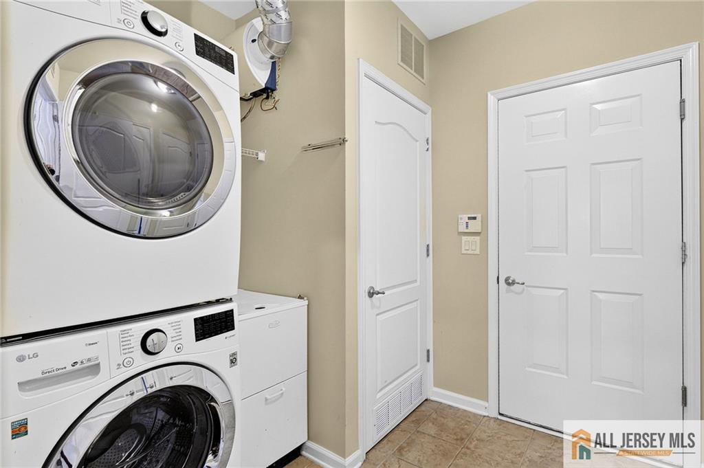 15 Monarch Road Monroe NJ 08831