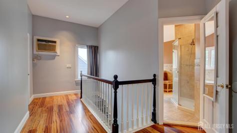 39 Joyce Place Sayreville NJ 08859