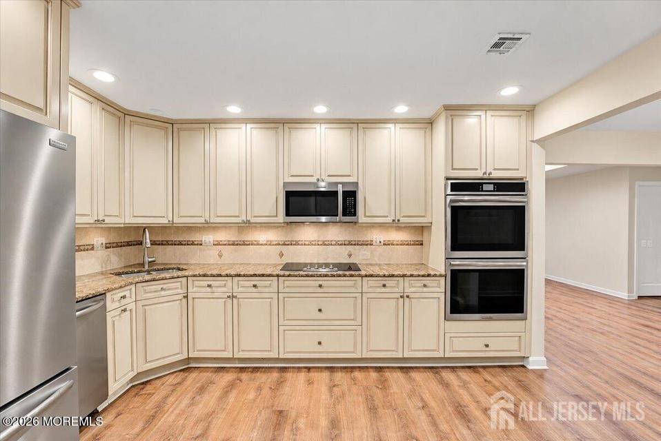 375-C Duranta Plaza Monroe NJ 08831