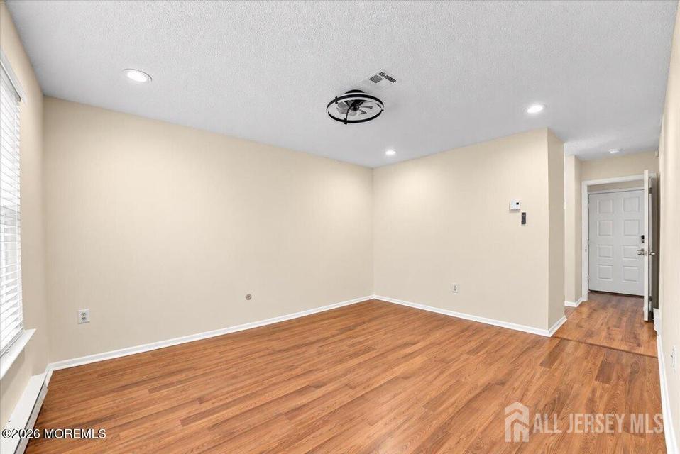 375-C Duranta Plaza Monroe NJ 08831