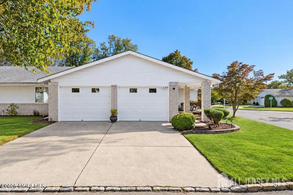 375-C Duranta Plaza Monroe NJ 08831