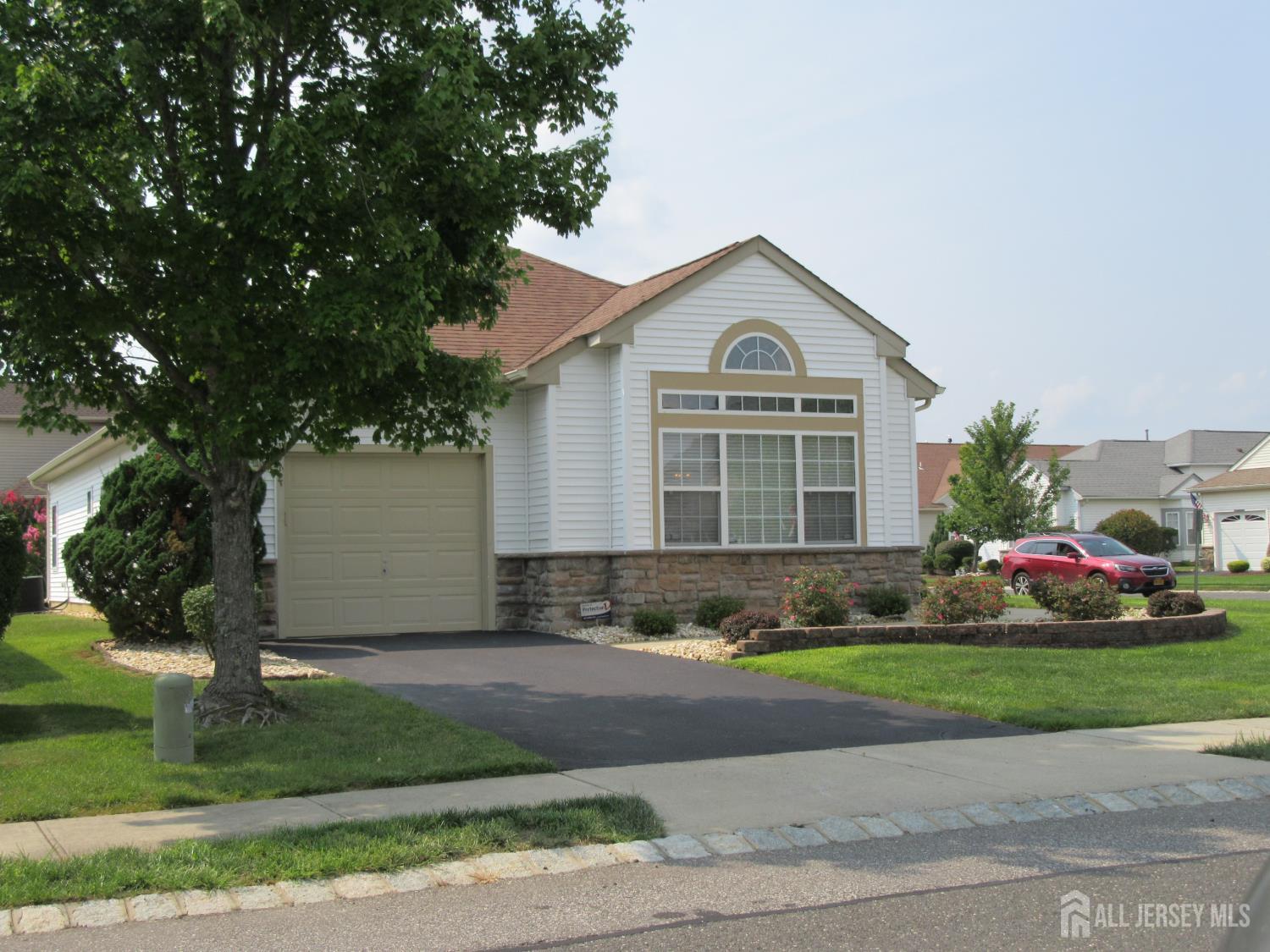 312 Valencia Drive Monroe NJ 08831