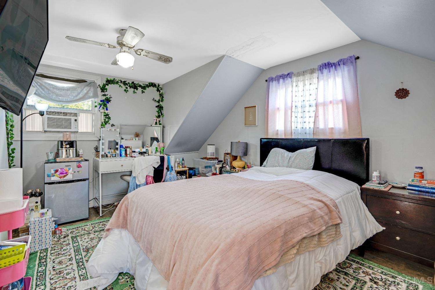 19 Kiva Street Iselin NJ 08830