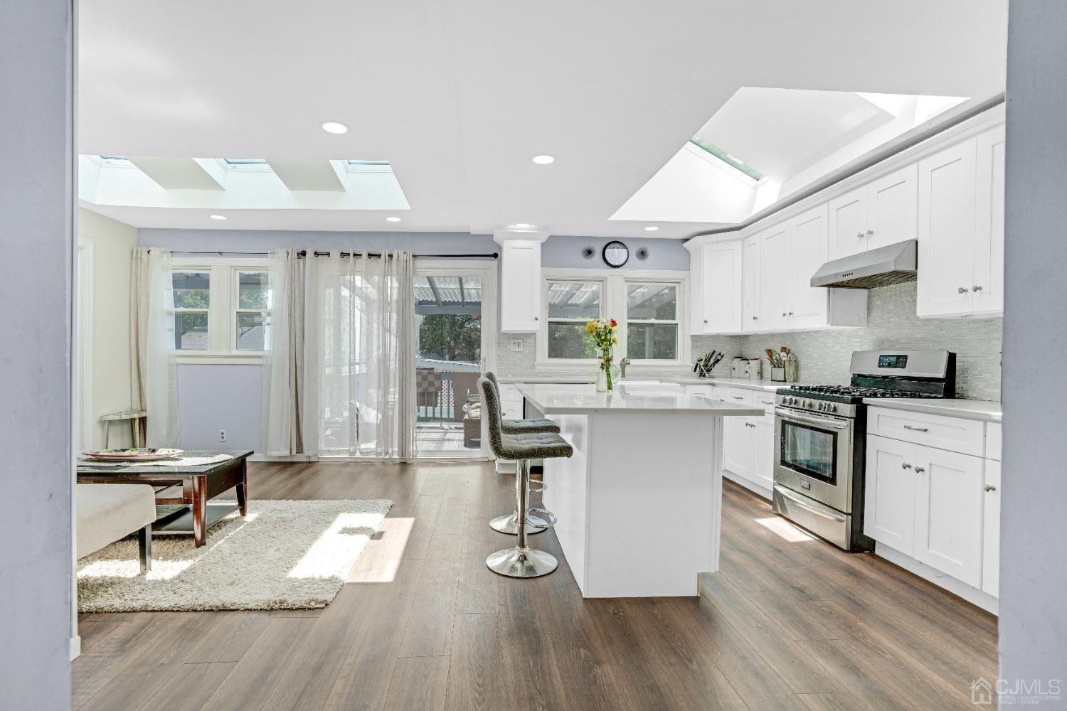 19 Kiva Street Iselin NJ 08830