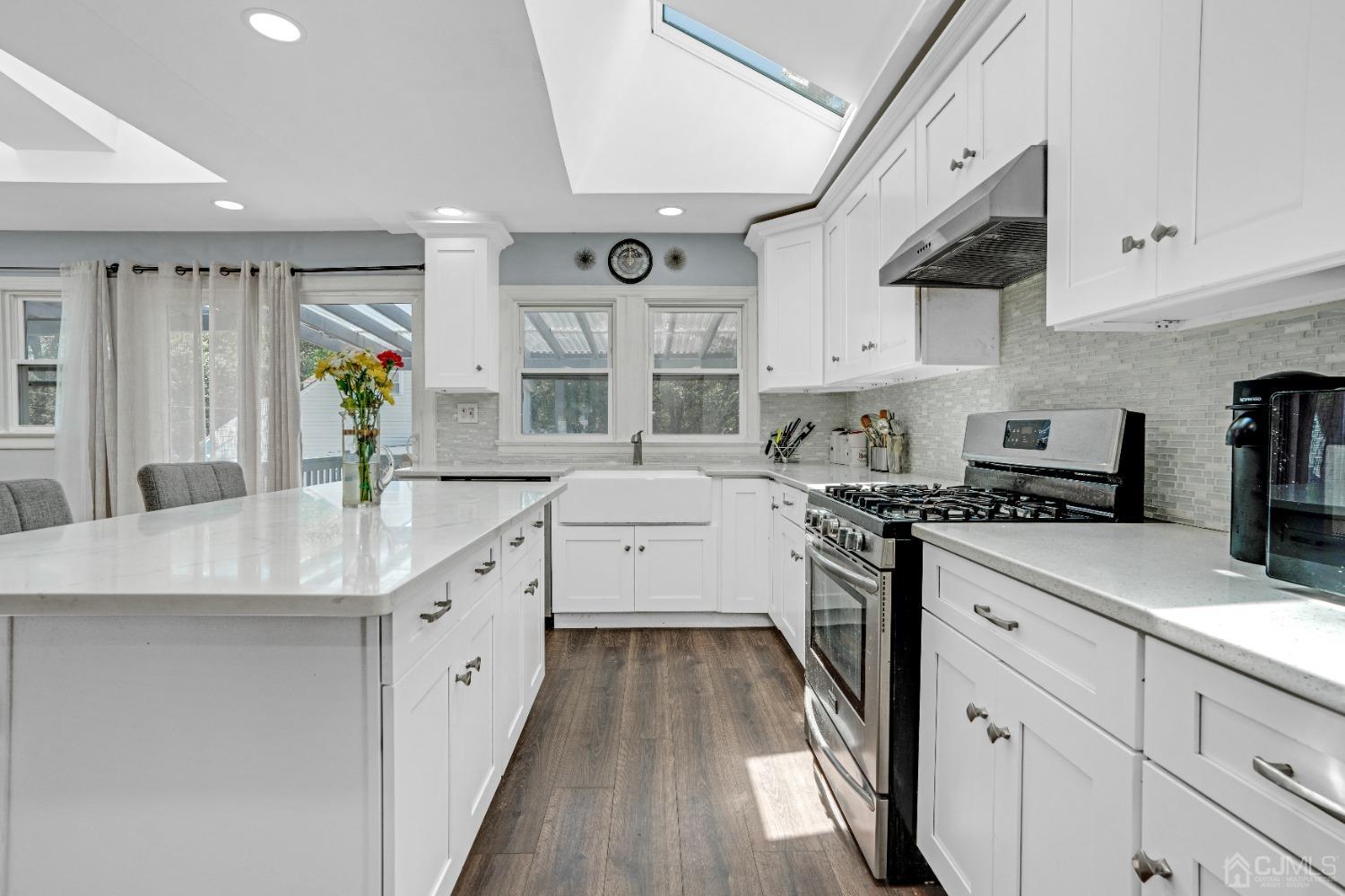 19 Kiva Street Iselin NJ 08830
