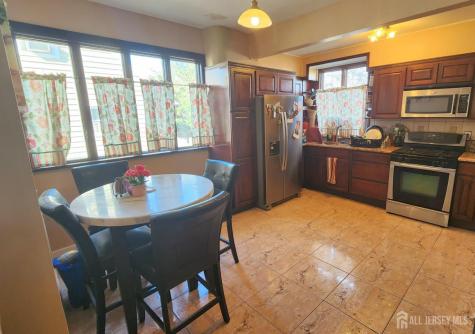 23 Russell Avenue Edison NJ 08817