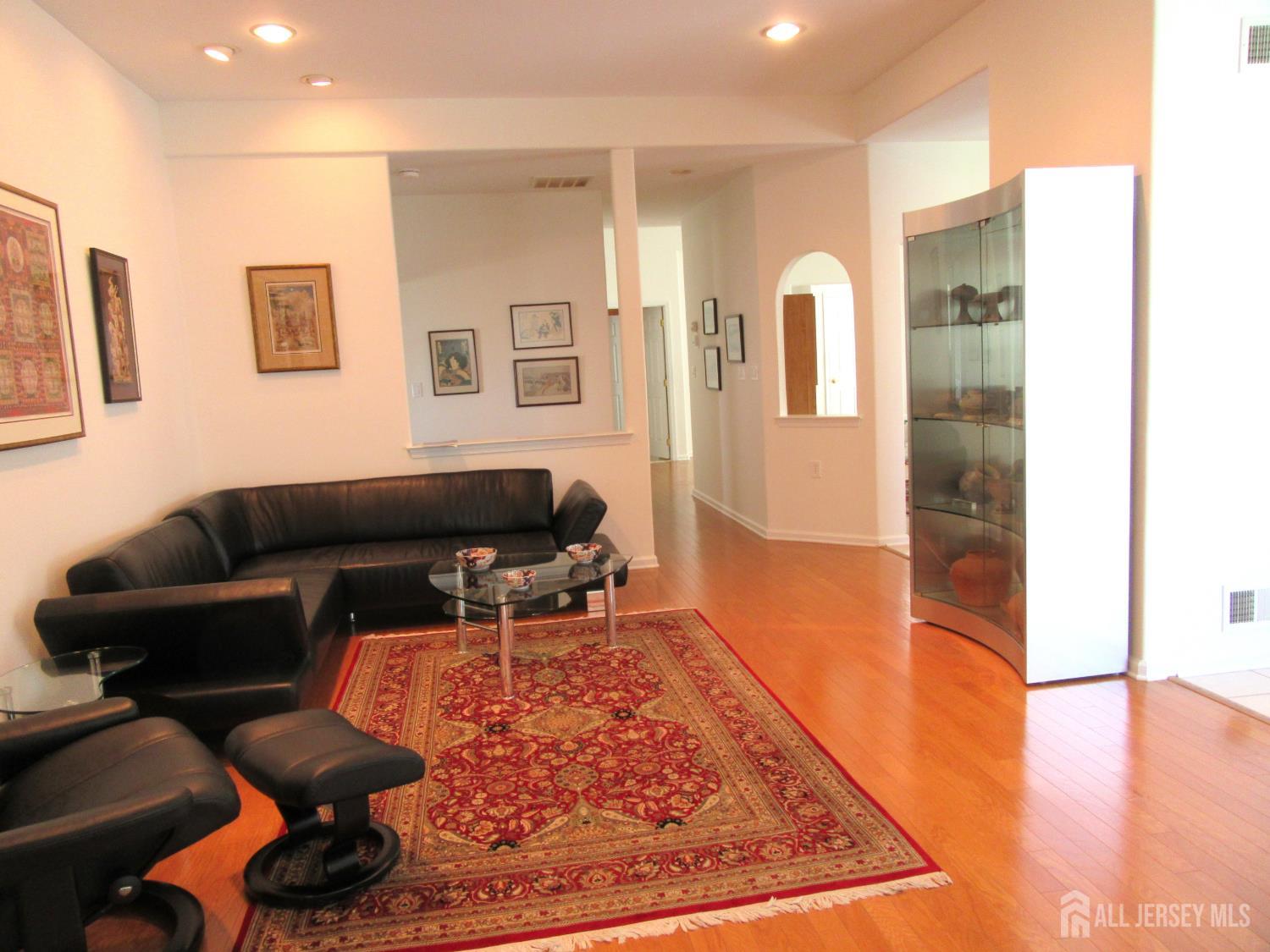 308 Valencia Drive Monroe NJ 08831