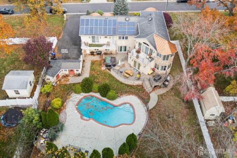 6 Milton Avenue East Brunswick NJ 08816