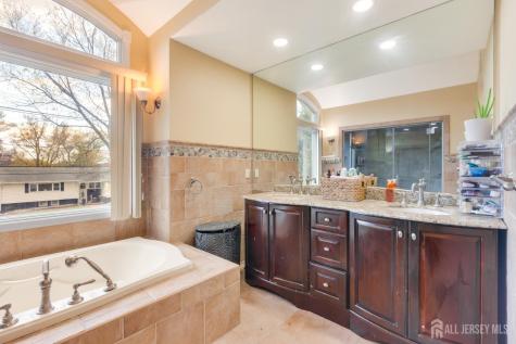 6 Milton Avenue East Brunswick NJ 08816