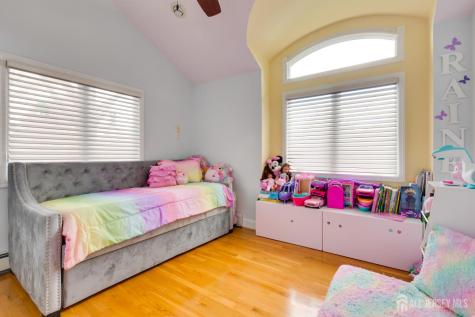 6 Milton Avenue East Brunswick NJ 08816