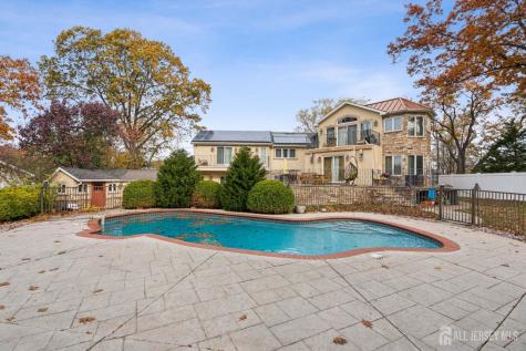 6 Milton Avenue East Brunswick NJ 08816