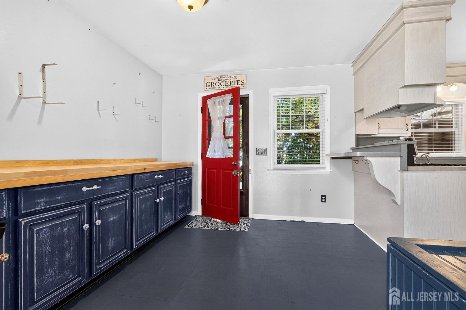 510 Cook Avenue Middlesex NJ 08846