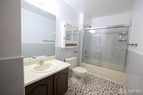 3 Jefferson Drive Spotswood NJ 08884
