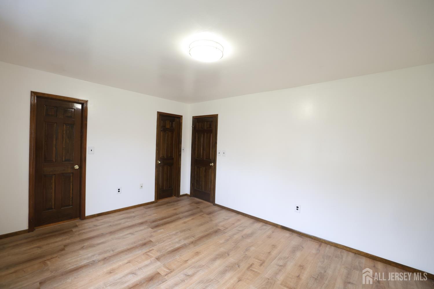 3 Jefferson Drive Spotswood NJ 08884