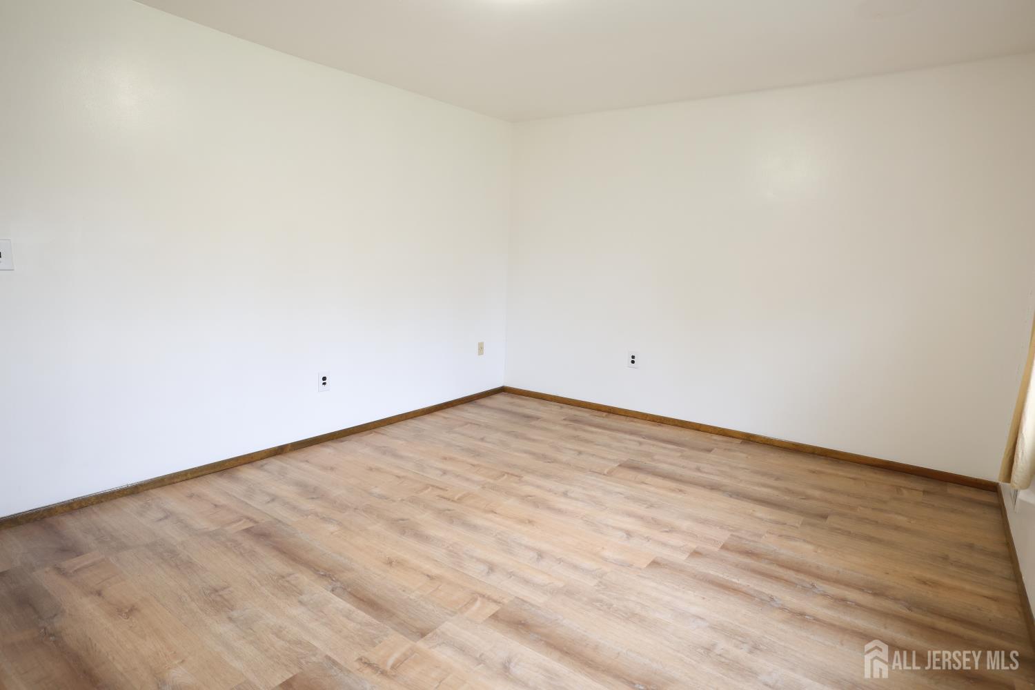 3 Jefferson Drive Spotswood NJ 08884