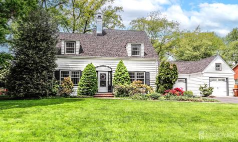 7 Crest Road New Brunswick NJ 08901