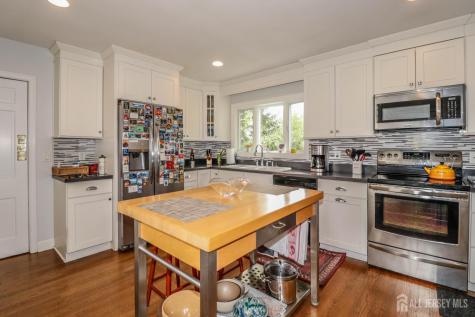 7 Crest Road New Brunswick NJ 08901