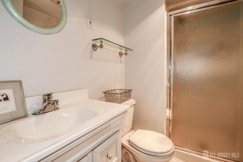 7 Crest Road New Brunswick NJ 08901