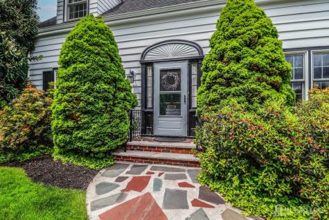 7 Crest Road New Brunswick NJ 08901