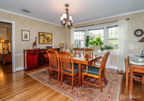 7 Crest Road New Brunswick NJ 08901