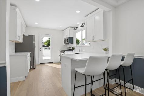 122 Fernhead Avenue Spotswood NJ 08884