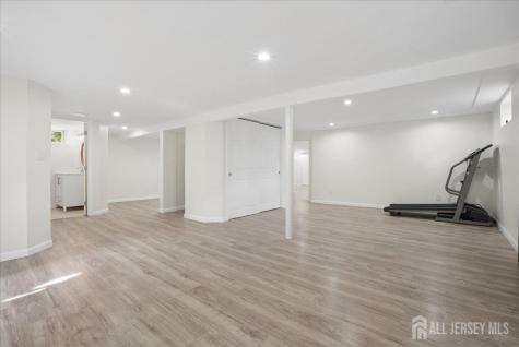 122 Fernhead Avenue Spotswood NJ 08884